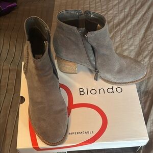 Blondo Women's Gray Suede Ankle Boots 8